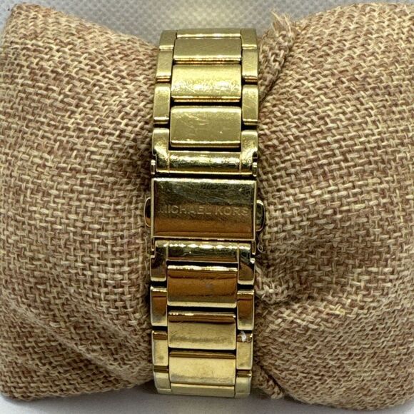 Michael Kors Parker MK5354 Women\'s Gold Stainless Steel Analog Dial Watch JNA614